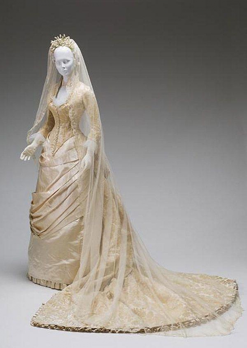 Vestido de novia — 200 años de historia Vestido de novia — 200 años de historia