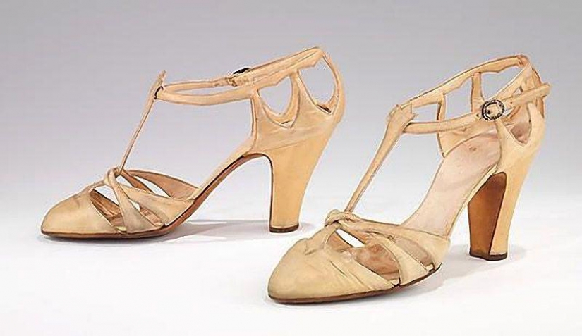 Vestido de novia — 200 años de historia Vestido de novia — 200 años de historia