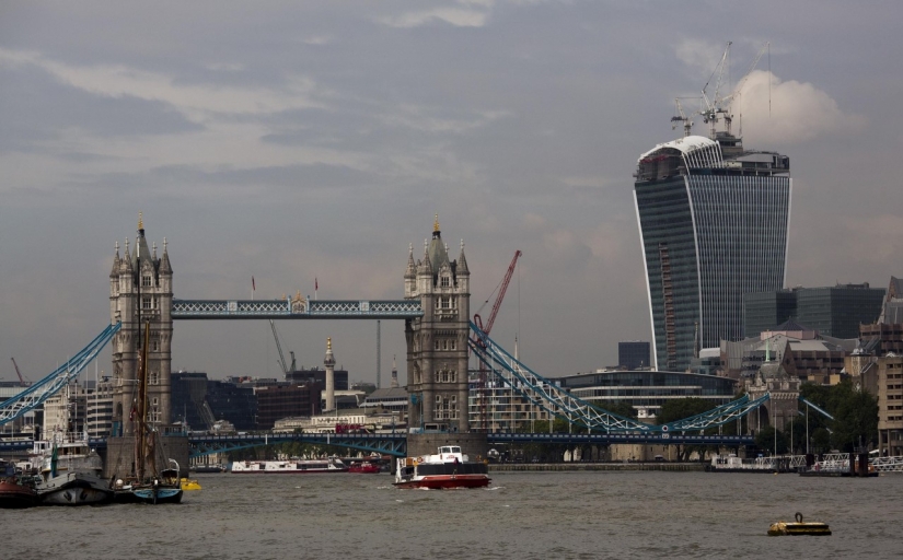 Walkie Talkie de Darth Vader: curva de rascacielos en Londres papas fritas no es peor que la Estrella de la Muerte Walkie Talkie de Darth Vader: curva de rascacielos en Londres papas fritas no es peor que la Estrella de la Muerte