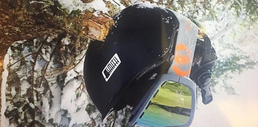 Watch your head: victims in accidents shared the photos of helmets that saved their lives Watch your head: victims in accidents shared the photos of helmets that saved their lives
