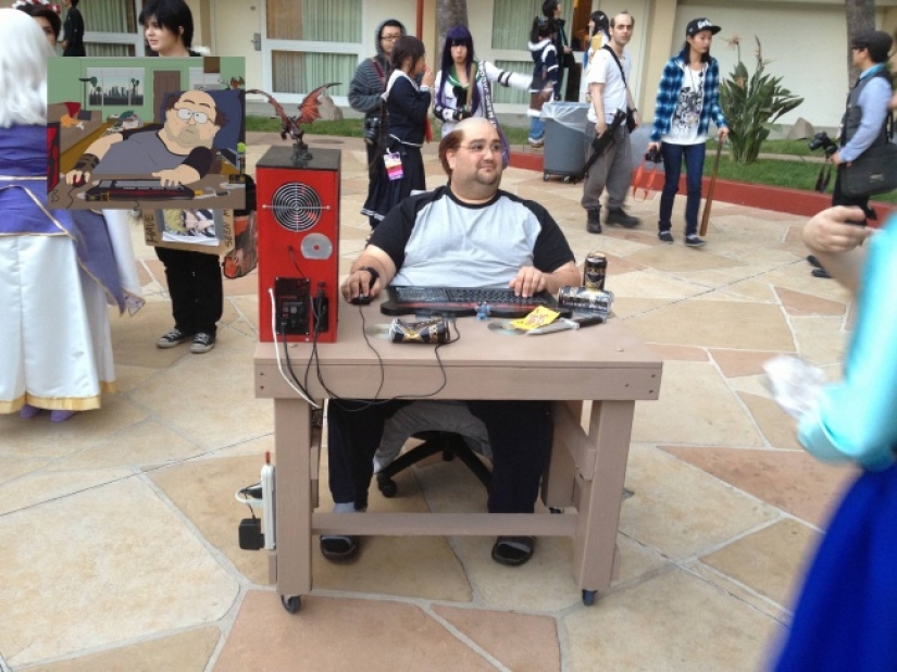 We also add! 14 cosplays, of which splatters originality