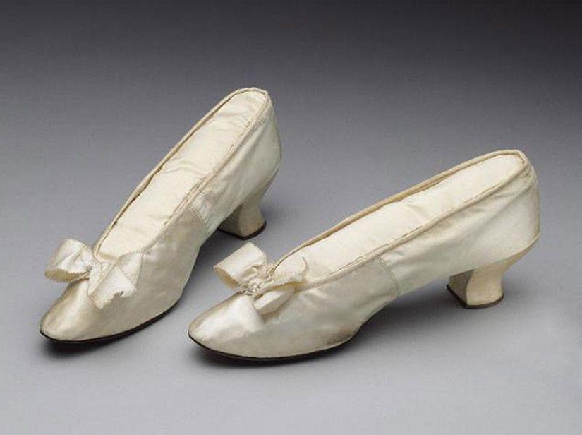 Wedding dress — 200 years of history