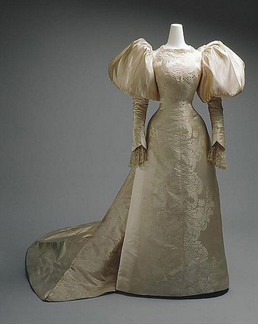 Wedding dress — 200 years of history