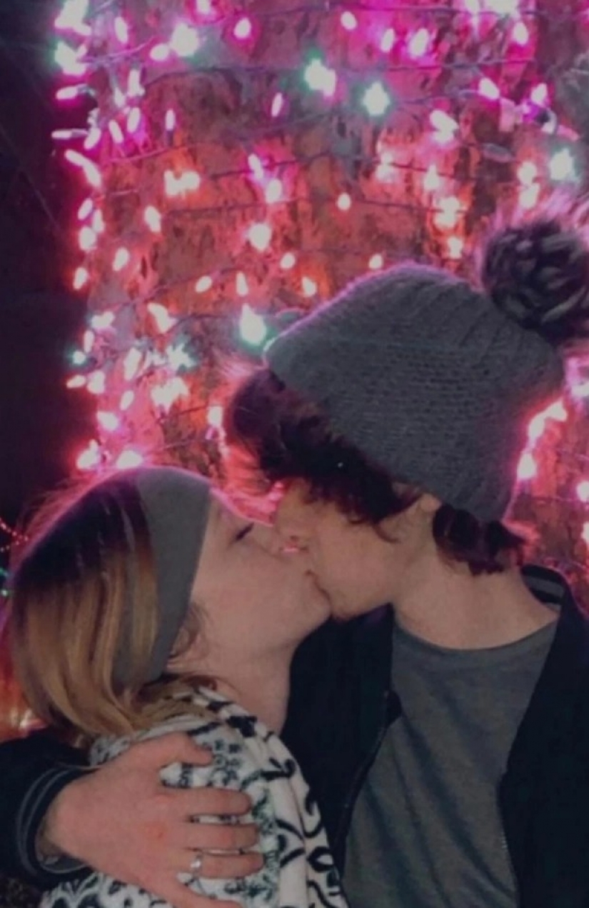 Welcome gift: a British woman has sex with her fiance only once a year — at Christmas