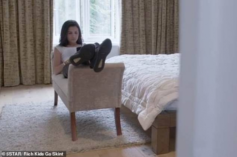 "What do you mean you have no food?": the daughter of a millionaire into a poor family "What do you mean you have no food?": the daughter of a millionaire into a poor family
