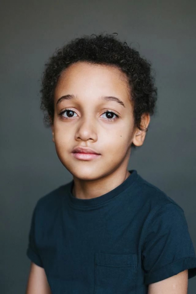 What if dad is Uzbek, and my mother is Armenian? 13 children with unusual beauty because of the mixed blood