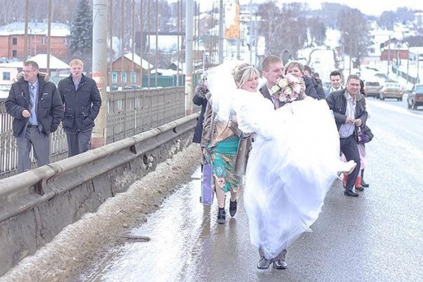 What not to do at a wedding What not to do at a wedding
