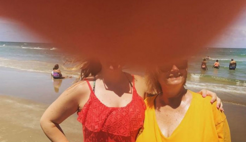 When asked a stranger to take your picture and greatly regretted it