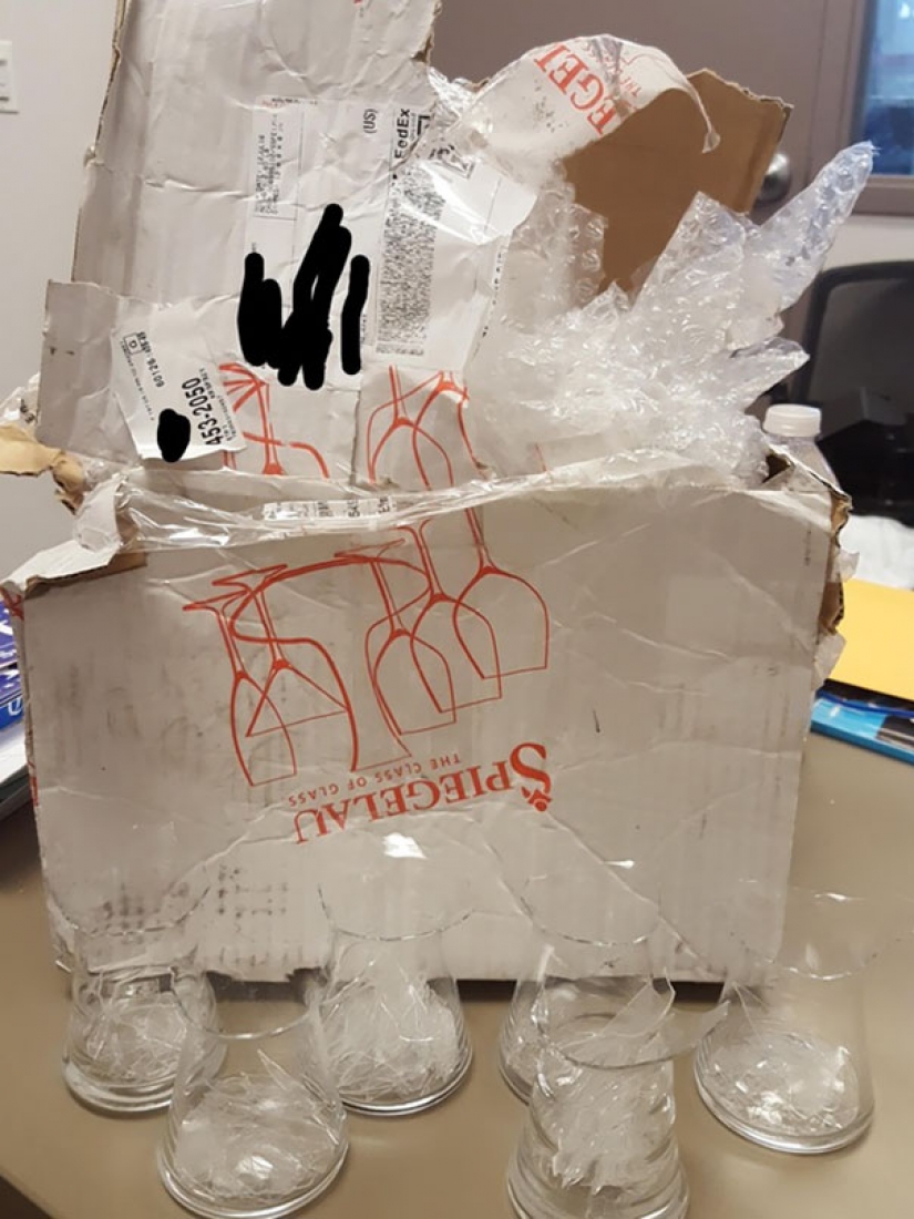 When the postman — not Pechkin: epic failures of service delivery