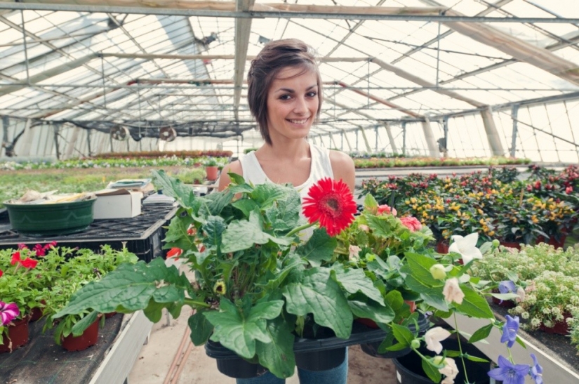 Women rule the world. Their weapons — the beauty, sincerity and love