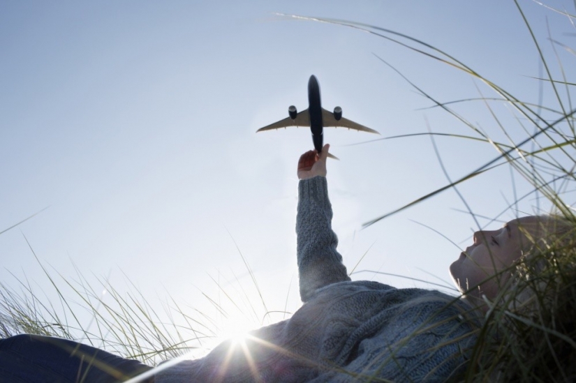 Women rule the world. Their weapons — the beauty, sincerity and love