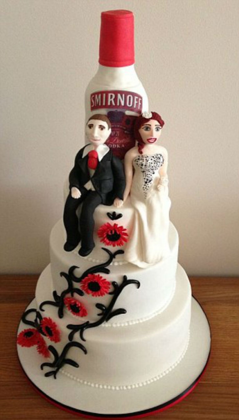 Worst wedding cakes that will bring tears to any bride