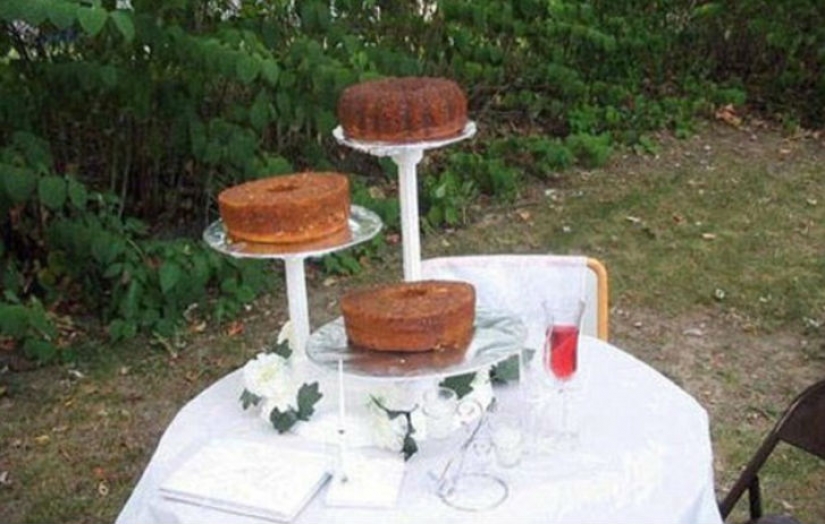 Worst wedding cakes that will bring tears to any bride