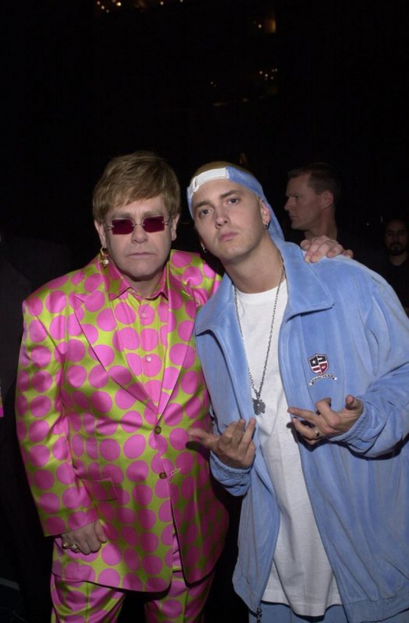 You would never guess that these famous people are friends You would never guess that these famous people are friends