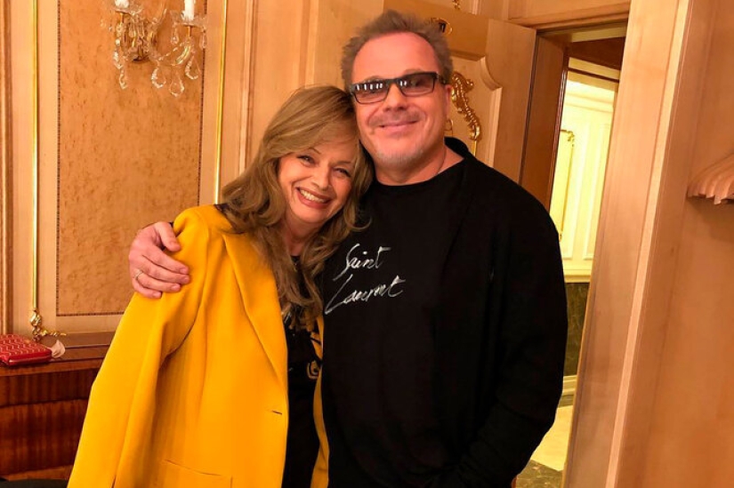 10 estrellas que parecen mucho más jóvenes que su edad