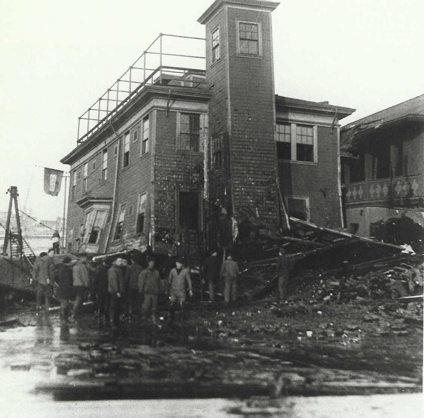 10 impressive photos of sugar flood in Boston