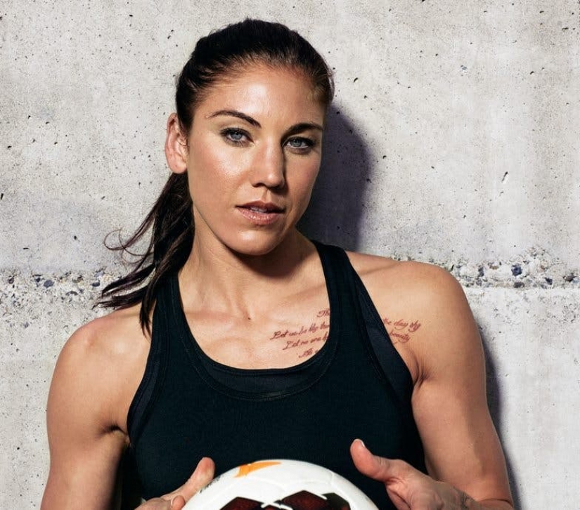 10 jugadores de fútbol famosos con la aparición de modelos 10 jugadores de fútbol famosos con la aparición de modelos