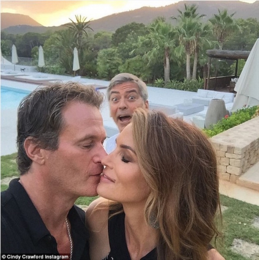 10 photobomb celebrities who you should see 10 photobomb celebrities who you should see