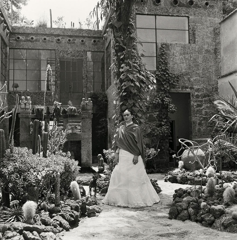 10 rare photos of Frida Kahlo in the last years of her life