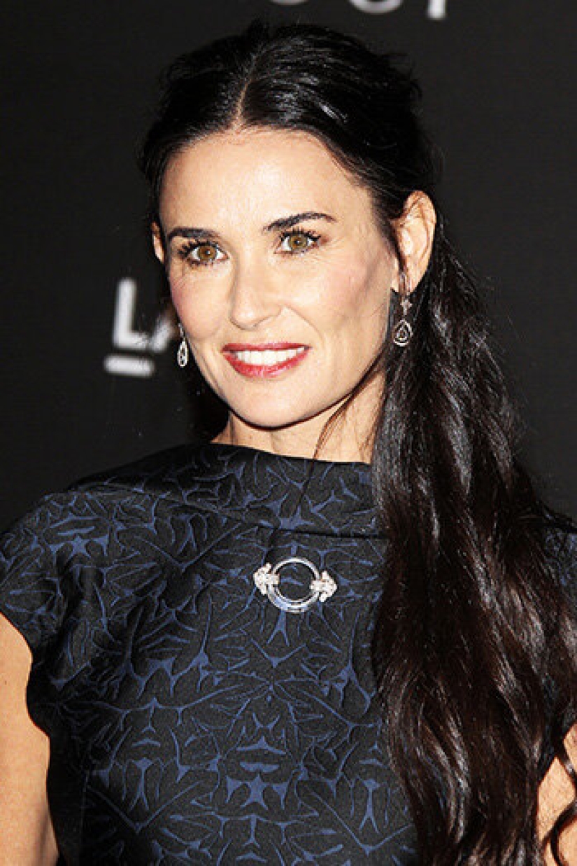 10 stars who have had chin plastic surgery 10 stars who have had chin plastic surgery