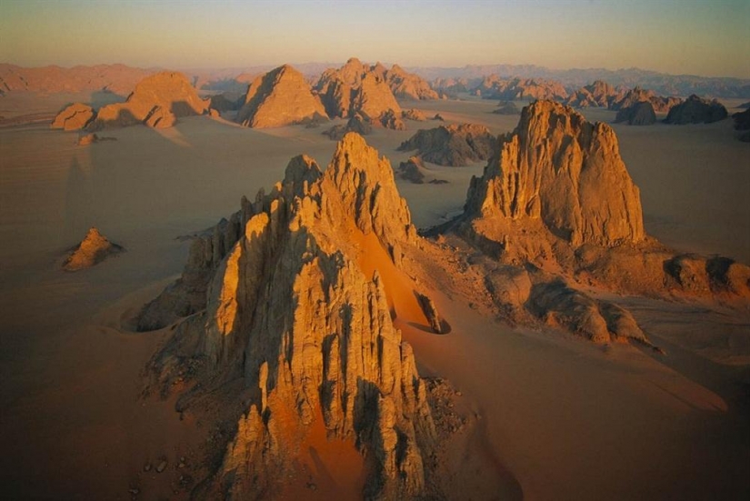 10 stunning views of the desert from the air 10 stunning views of the desert from the air