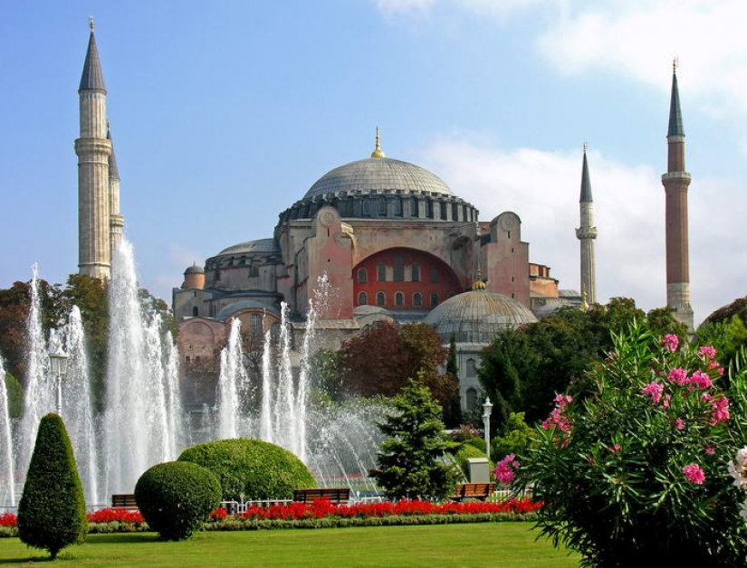 10 wonderful cities you must visit at least once