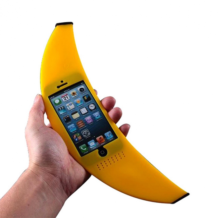 11 crazy gadgets for your phone