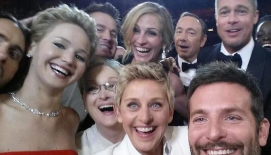 11 iconic images that shaped the past decade