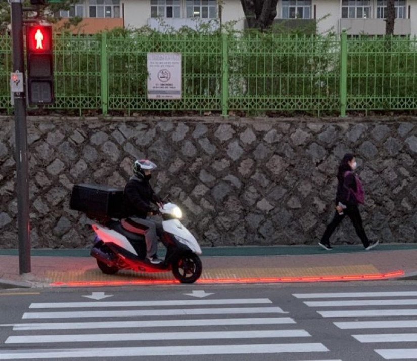 11 photos proving South Korea is a completely different world with its own rules