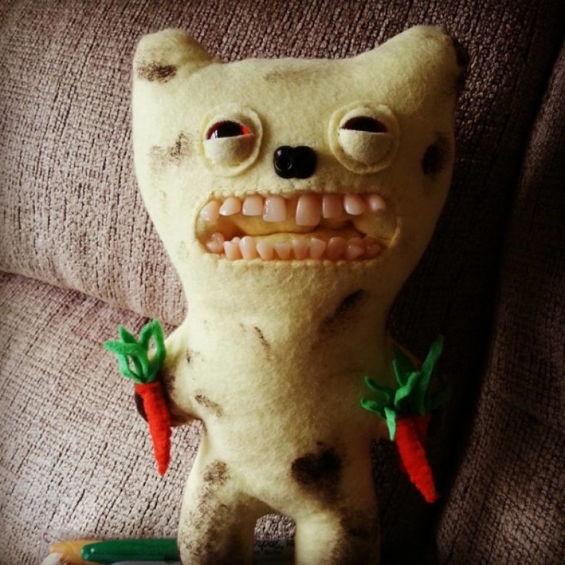 11 toys that were supposed to make kids happy but actually scare adults