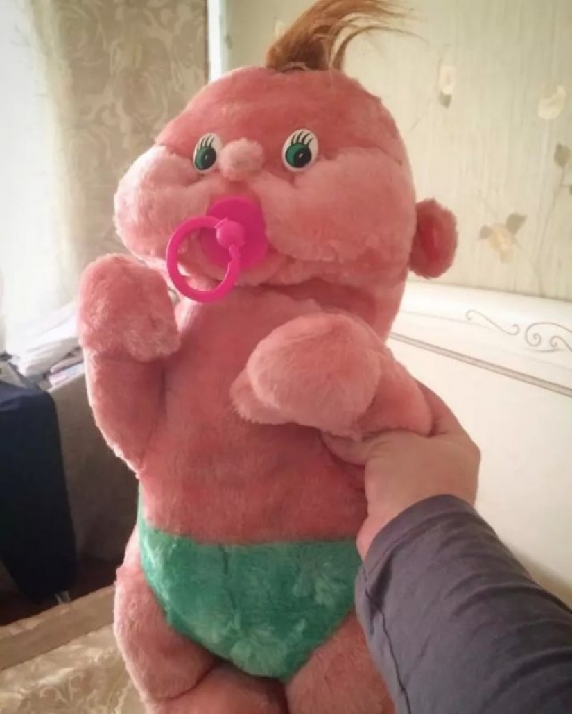 11 toys that were supposed to make kids happy but actually scare adults