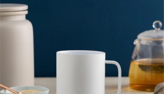 11 unique gifts for tea lovers - from tea set to "tea" T-shirts