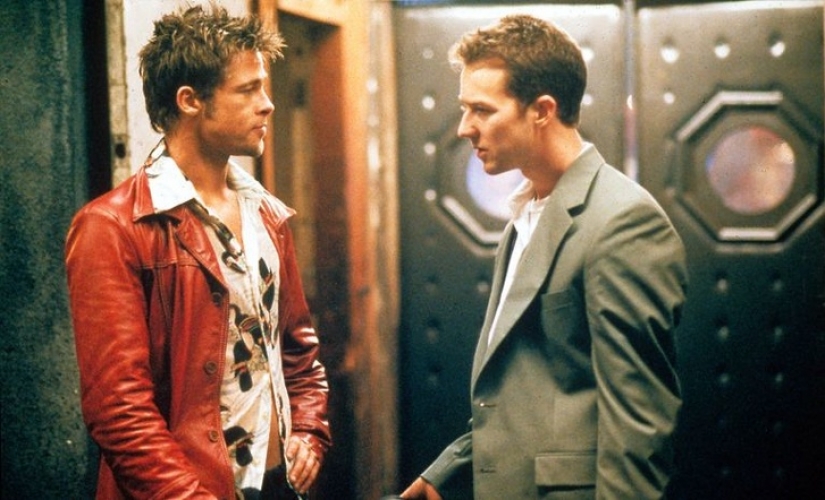 12 atuendos icónicos que permanecen en nuestros recuerdos hasta el día de hoy