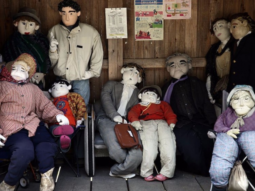 12 strangest places in the world you can visit