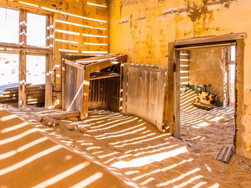 12 strangest places in the world you can visit