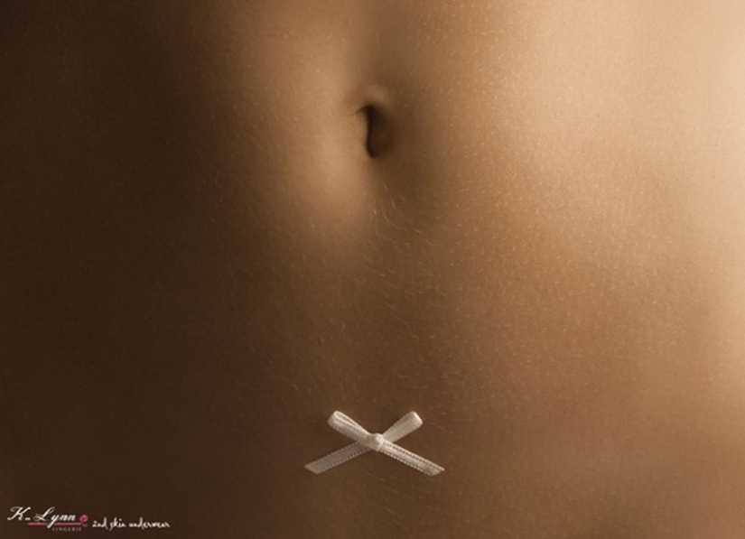 13 most erotic and minimalist outdoor advertising samples 13 most erotic and minimalist outdoor advertising samples
