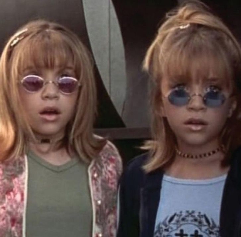 15 celebrities who became victims of the fashion of the 90s