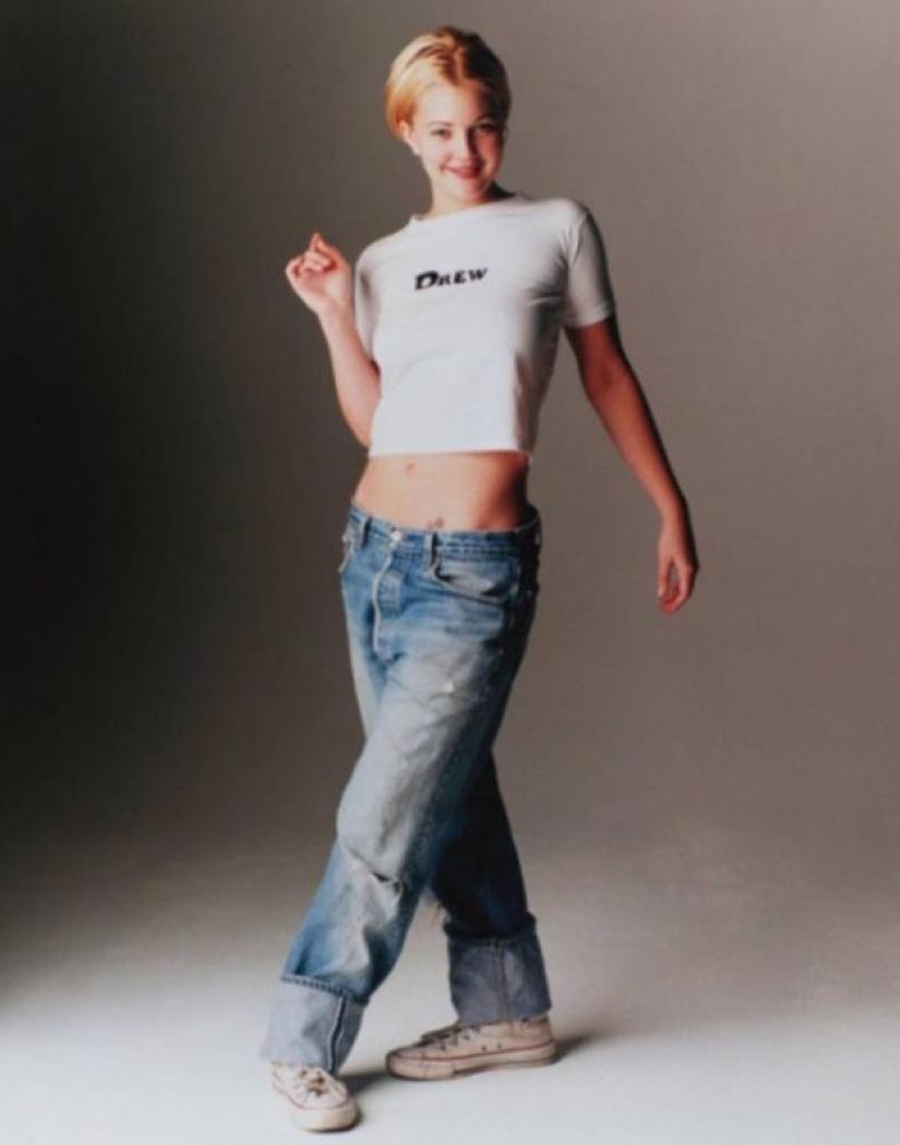 15 celebrities who became victims of the fashion of the 90s