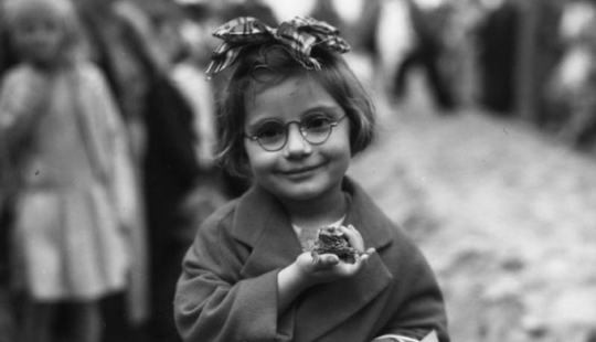 15 touching historical photos 15 touching historical photos