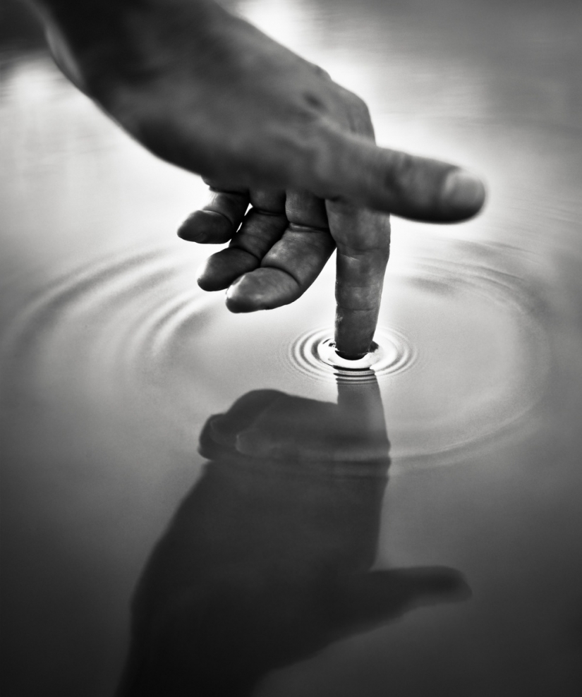 20 black and white shots, in which the photographers left a piece of my soul