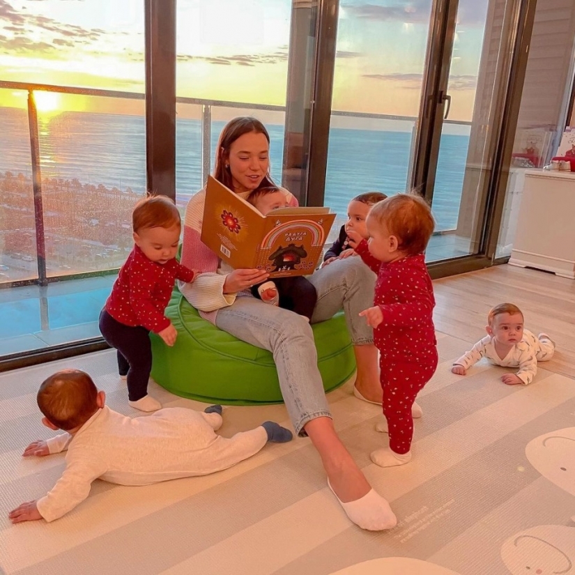 23-year-old Russian for the year was the mother of ten kids, all of them her biological children 23-year-old Russian for the year was the mother of ten kids, all of them her biological children