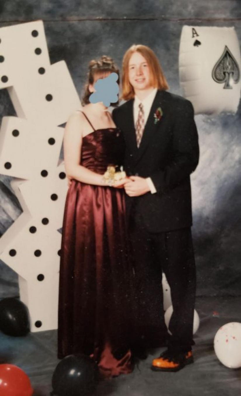 24 people shared shameful photos of their youth, and it's very funny 24 people shared shameful photos of their youth, and it's very funny