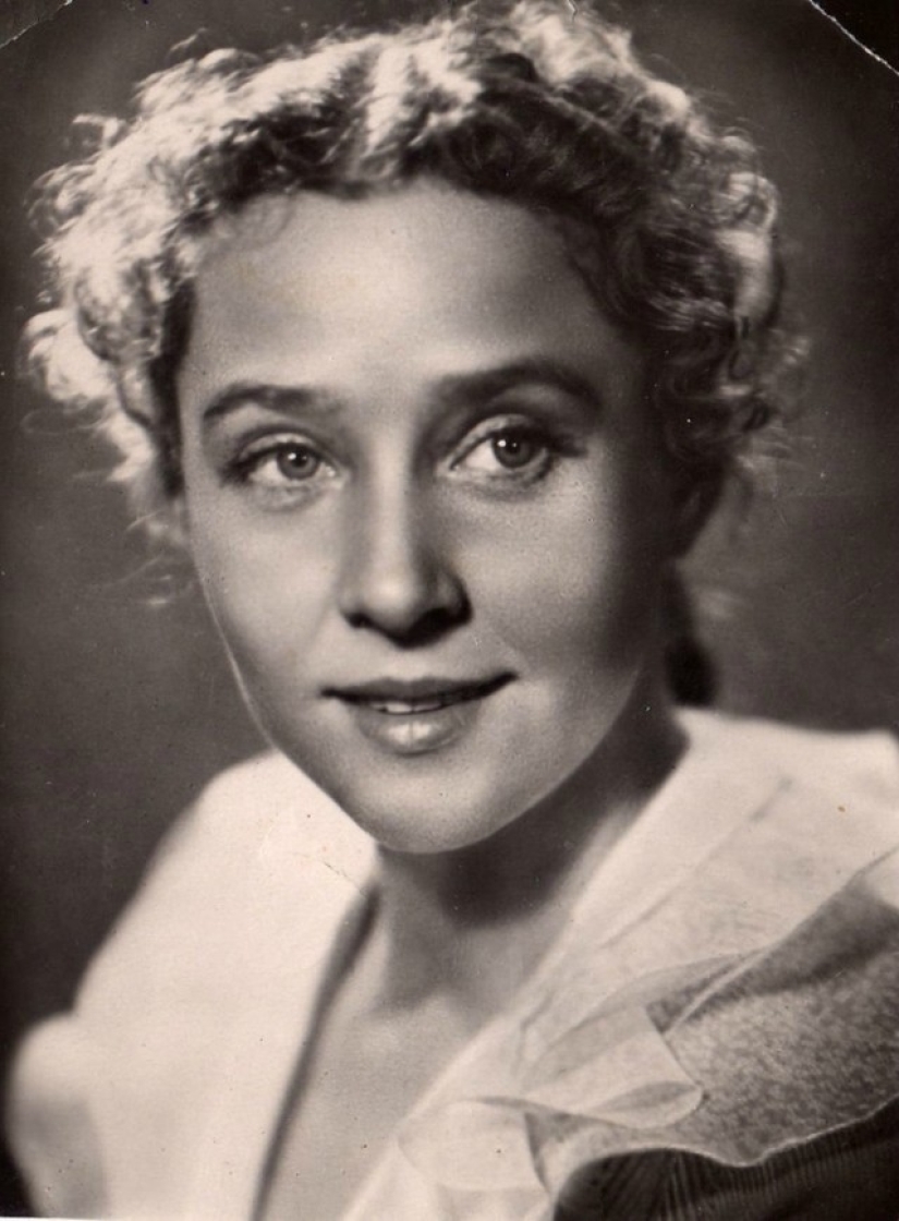25 actresses of Russian theater and cinema who drove men crazy with just one look