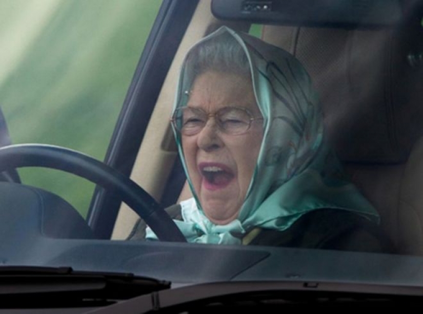 25" monóxido de carbono " fotos de la reina Isabel II, que pueden convertirse fácilmente en memes