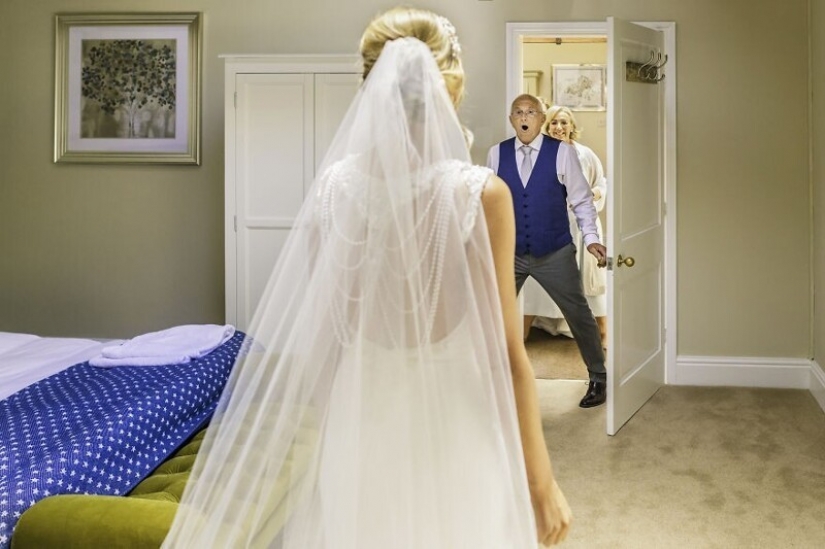 26 conmovedoras fotos de padres que no retuvieron las emociones en la boda de sus hijas