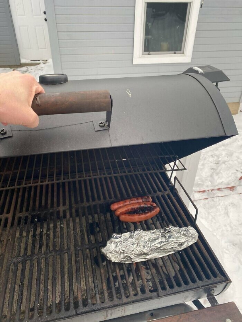 35 photographs about what is happening now in the frozen Texas