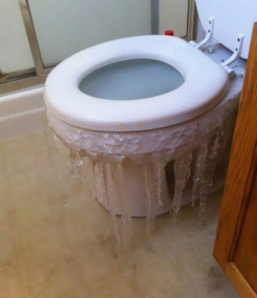 35 photographs about what is happening now in the frozen Texas