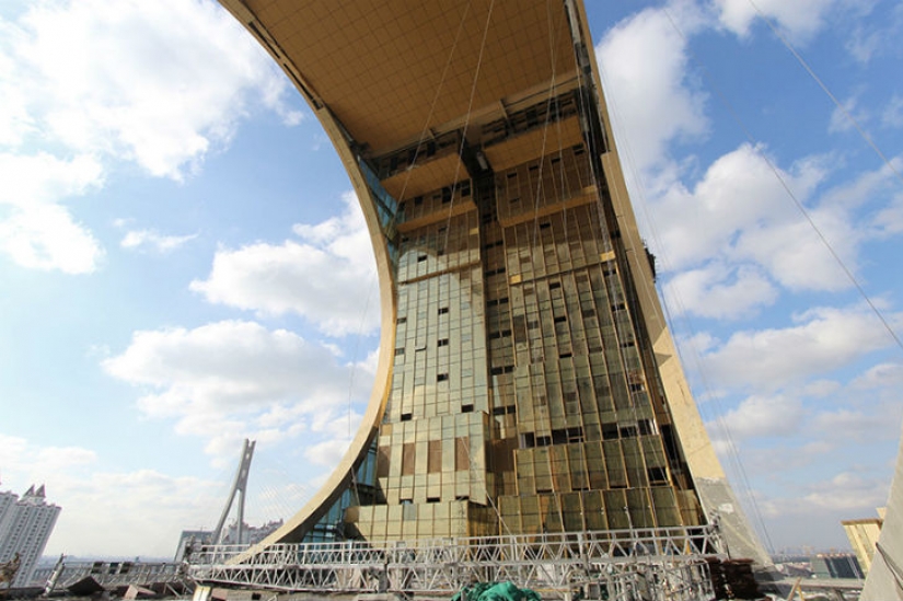 5 spherical skyscrapers that defy the laws of nature 5 spherical skyscrapers that defy the laws of nature