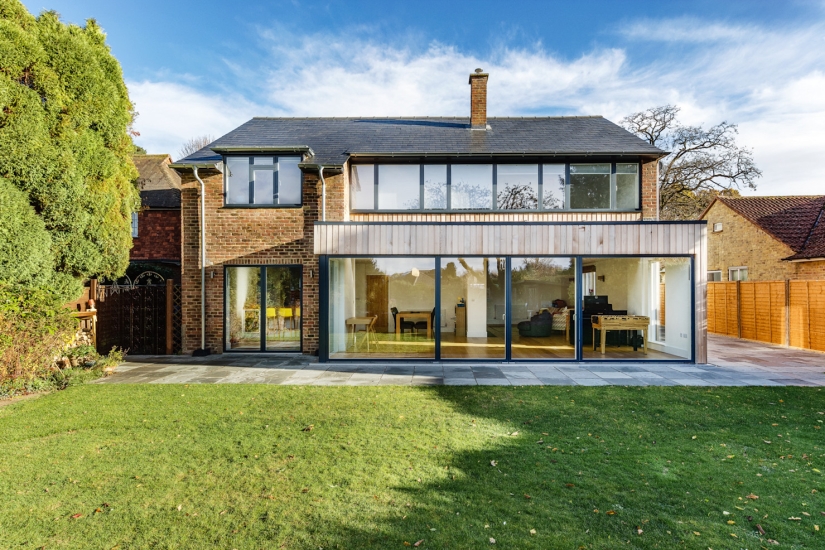 6 houses with panoramic windows and views