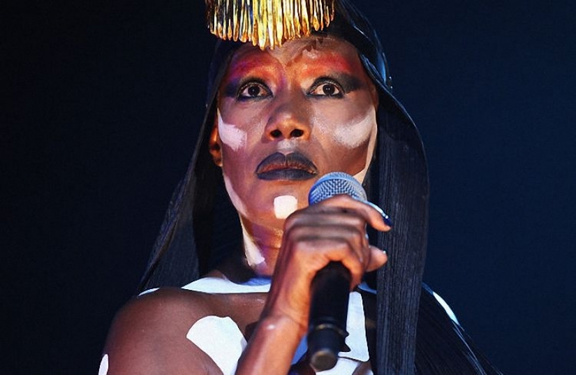 67-year-old Grace Jones is amazing!